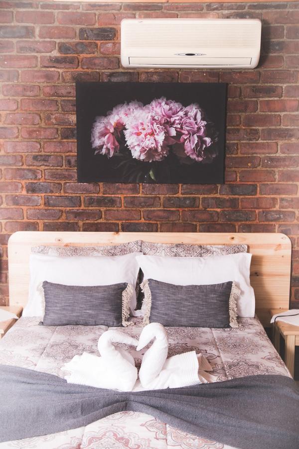 29 Polvy Street Hotel Mbombela Buitenkant foto